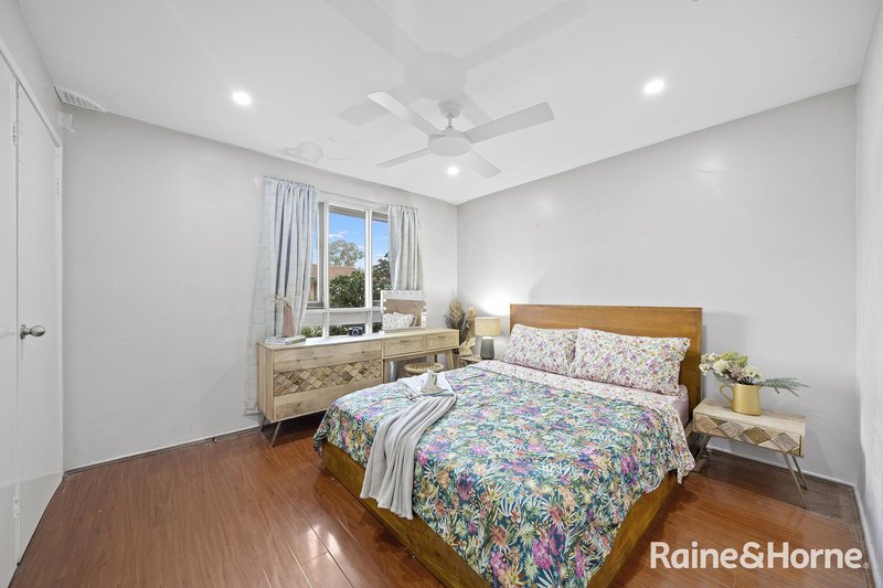 Photo - 7/7 Hanlon Close, Minto NSW 2566 - Image 3