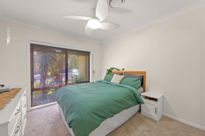 Photo - 77 Highvale Drive, Helensvale QLD 4212 - Image 9