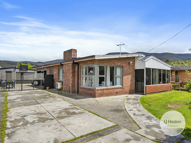 Photo - 77 Hilton Road, Claremont TAS 7011 - Image 2