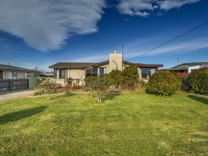 77 James Street, Devonport TAS 7310