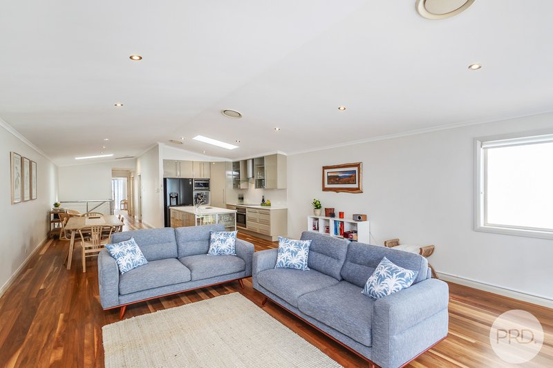 Photo - 77 Kent Gardens, Soldiers Point NSW 2317 - Image 9