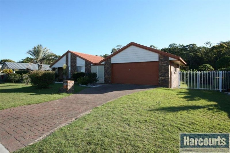 77 Lachlan Crescent, Sandstone Point QLD 4511