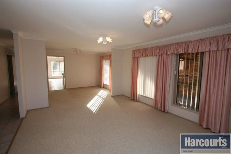 Photo - 77 Lachlan Crescent, Sandstone Point QLD 4511 - Image 4