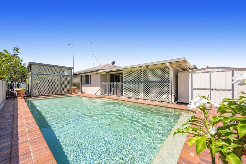 Photo - 77 Lamerough Parade, Golden Beach QLD 4551 - Image 14