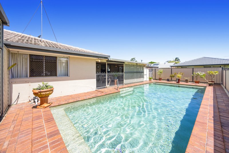 Photo - 77 Lamerough Parade, Golden Beach QLD 4551 - Image 15