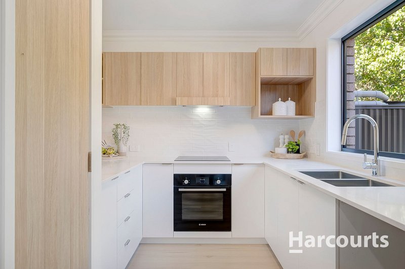 Photo - 77 Lockrose Street, Mitchelton QLD 4053 - Image 4