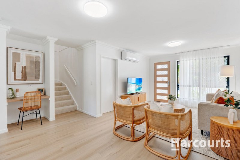 Photo - 77 Lockrose Street, Mitchelton QLD 4053 - Image 5