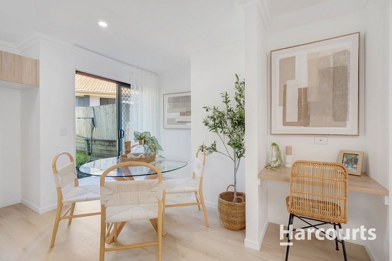 Photo - 77 Lockrose Street, Mitchelton QLD 4053 - Image 7