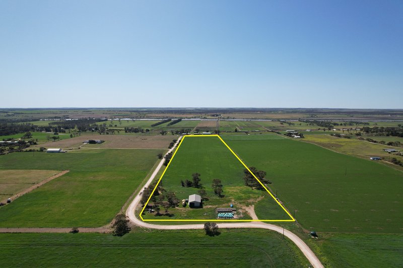 77 Longs Road, Woods Point SA 5253