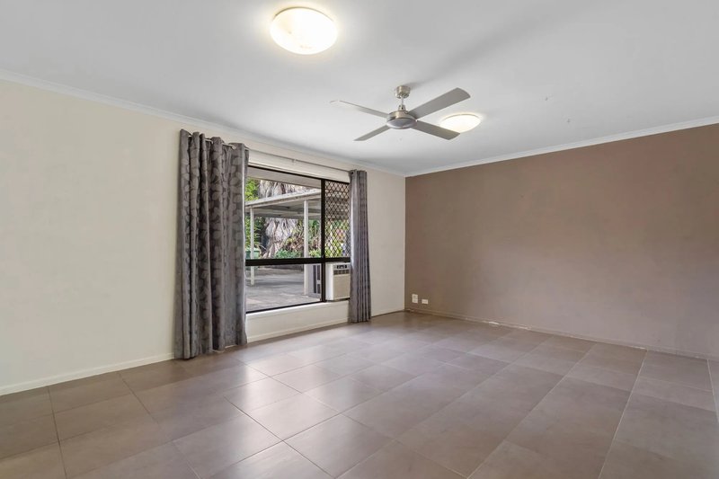 Photo - 77 Macquarie Avenue, Molendinar QLD 4214 - Image 6