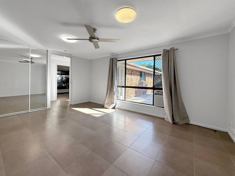 Photo - 77 Macquarie Avenue, Molendinar QLD 4214 - Image 7