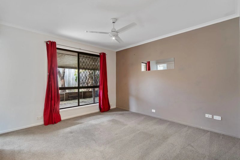 Photo - 77 Macquarie Avenue, Molendinar QLD 4214 - Image 8