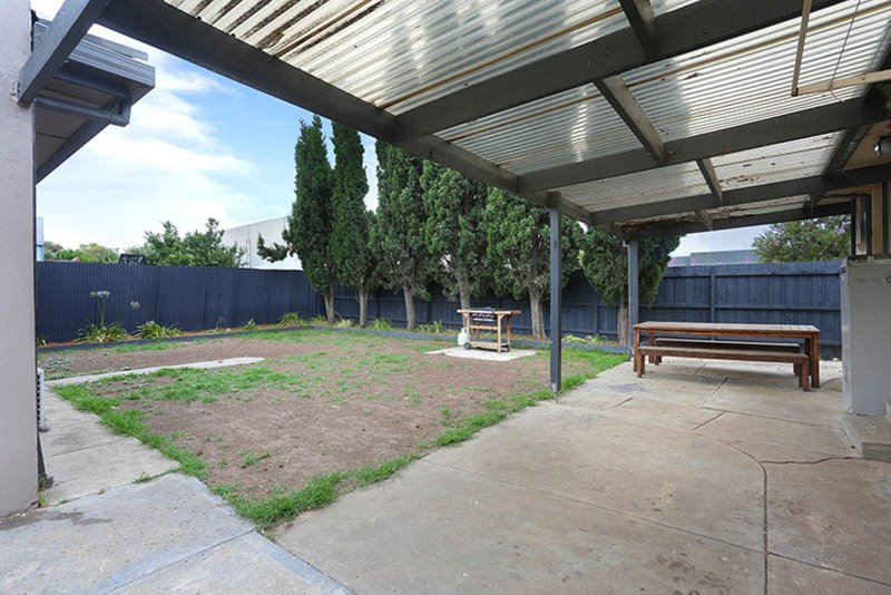 Photo - 77 Mason Street, Campbellfield VIC 3061 - Image 11