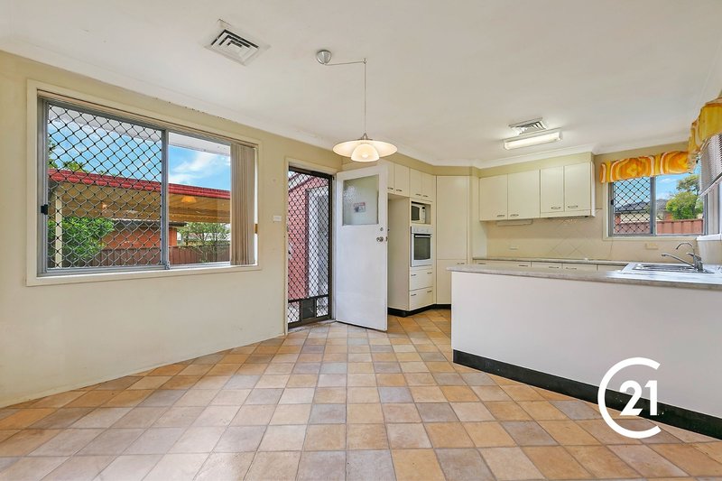 Photo - 77 Mississippi Road, Seven Hills NSW 2147 - Image 4