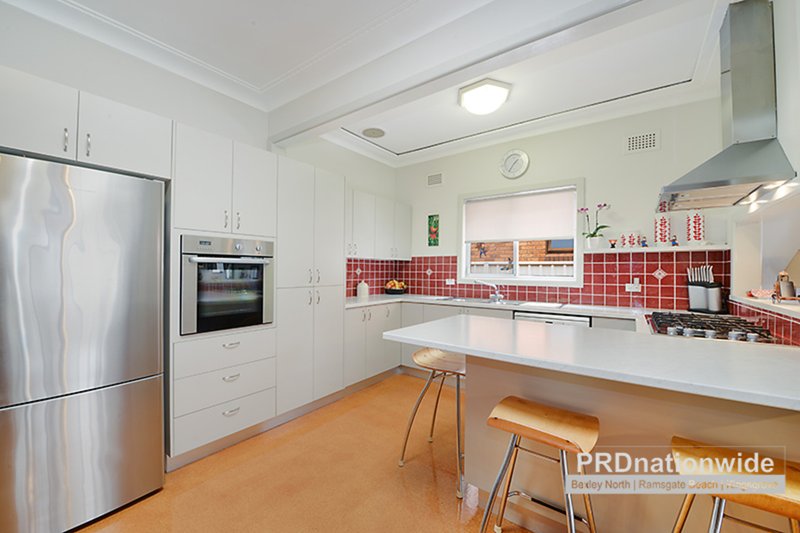 Photo - 77 Monterey Street, Monterey NSW 2217 - Image 3