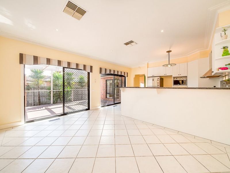 Photo - 77 Ormond Road, Clayton VIC 3168 - Image 11