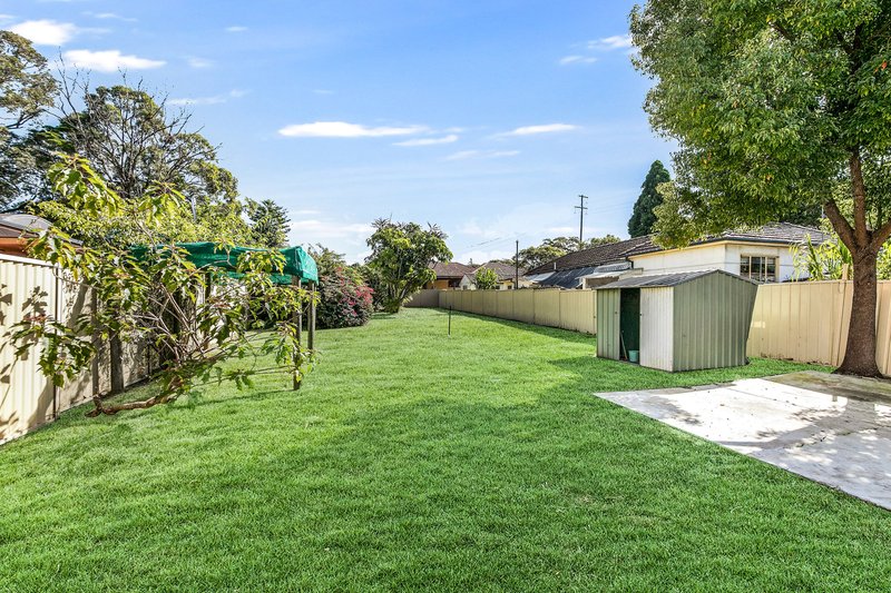 Photo - 77 Oxford Avenue, Bankstown NSW 2200 - Image 8