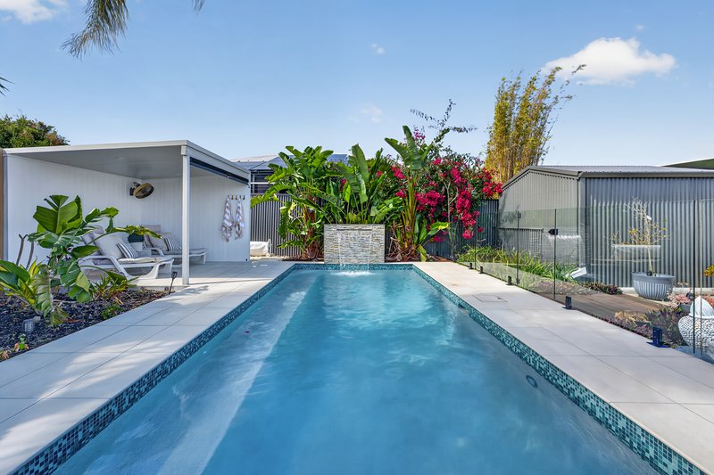 Photo - 77 Oxley Drive, Paradise Point QLD 4216 - Image 17