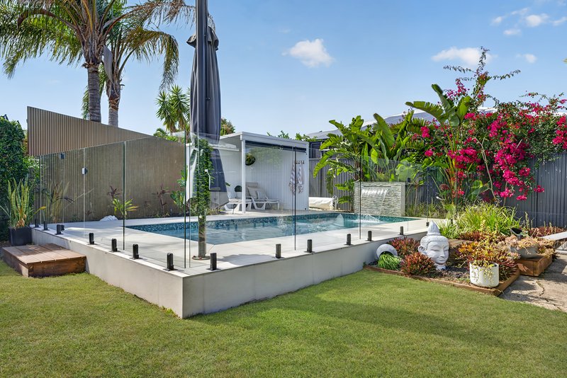 Photo - 77 Oxley Drive, Paradise Point QLD 4216 - Image 20