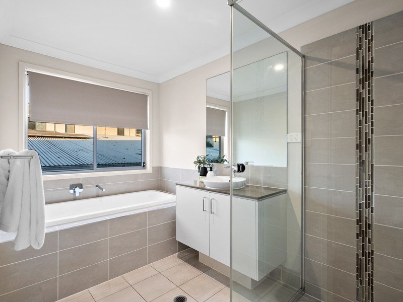 Photo - 77 Parklands Circuit, Rochedale QLD 4123 - Image 15