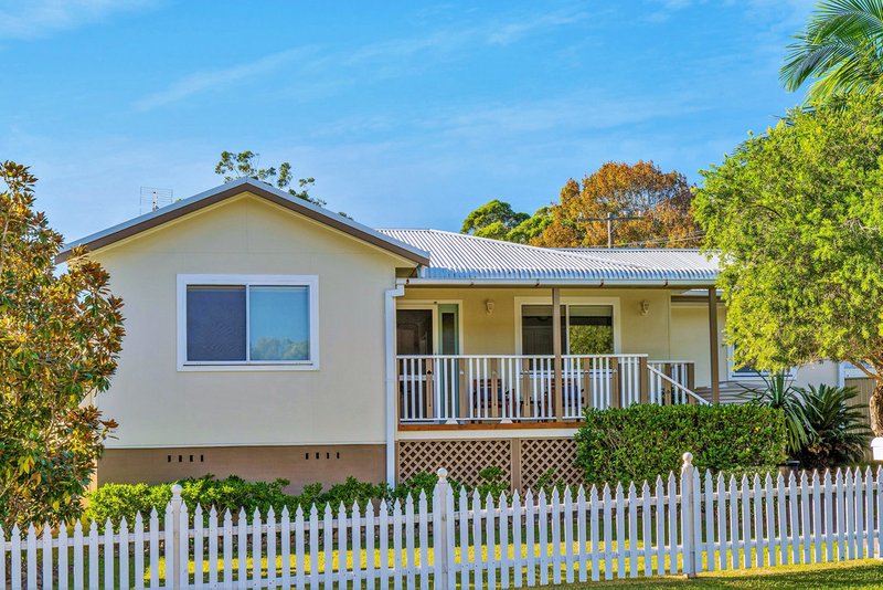 77 Patrick Crescent, Saratoga NSW 2251