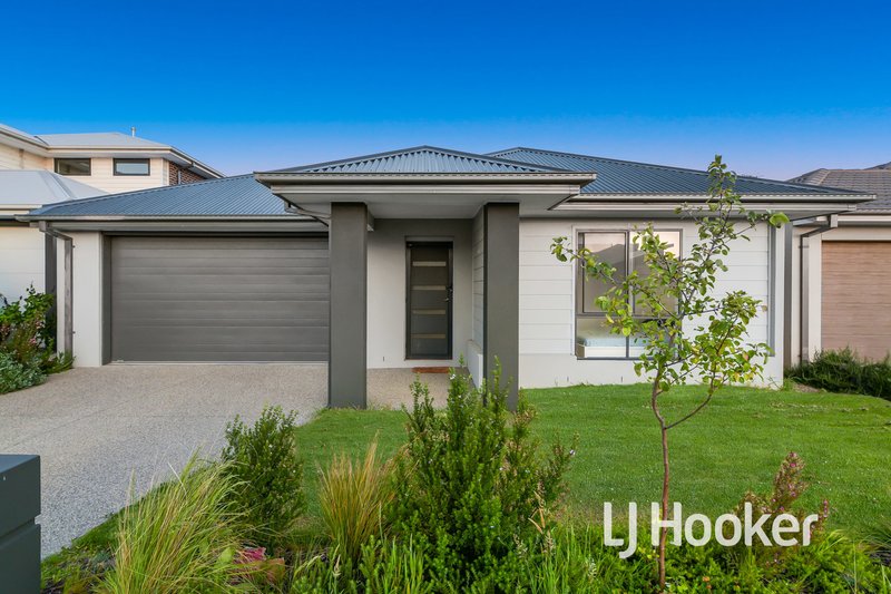 77 Pobblebonk Crescent, Clyde North VIC 3978