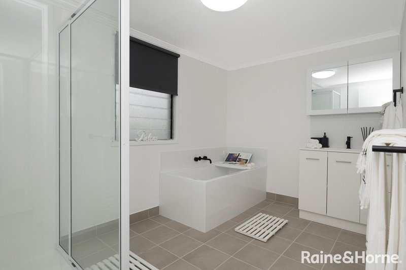 Photo - 77 Rangewood Drive, Rangewood QLD 4817 - Image 14