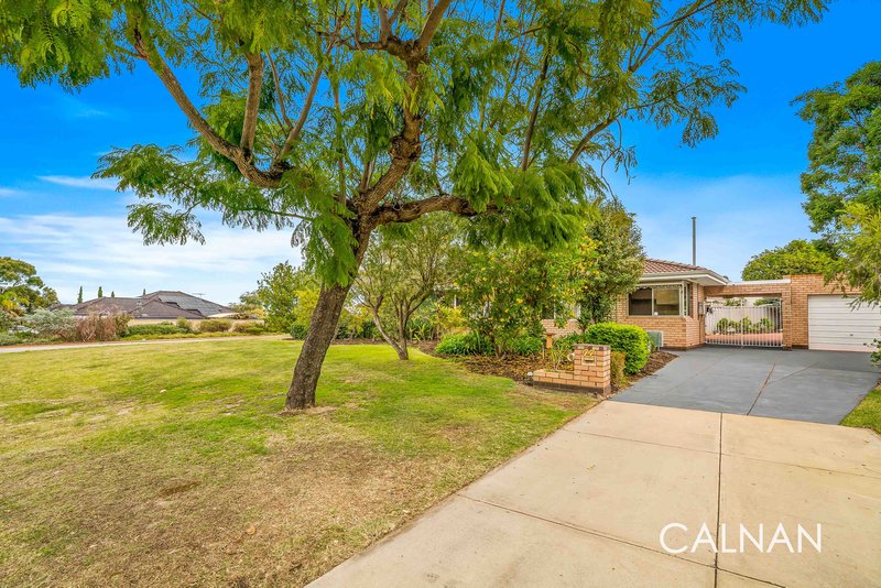 77 Redwood Crescent, Melville WA 6156