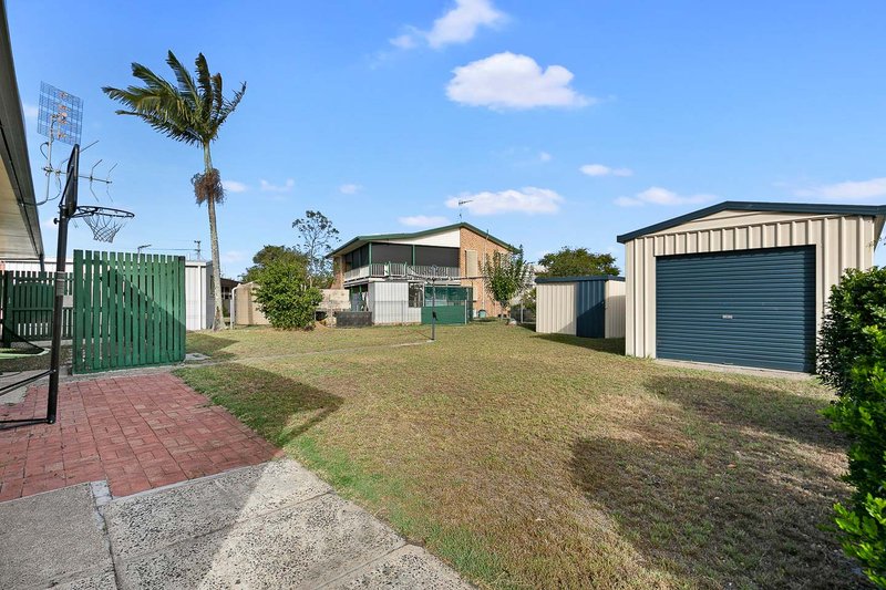 Photo - 77 Riverview Drive, Burrum Heads QLD 4659 - Image 4