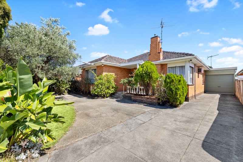 77 Rowans Road, Moorabbin VIC 3189