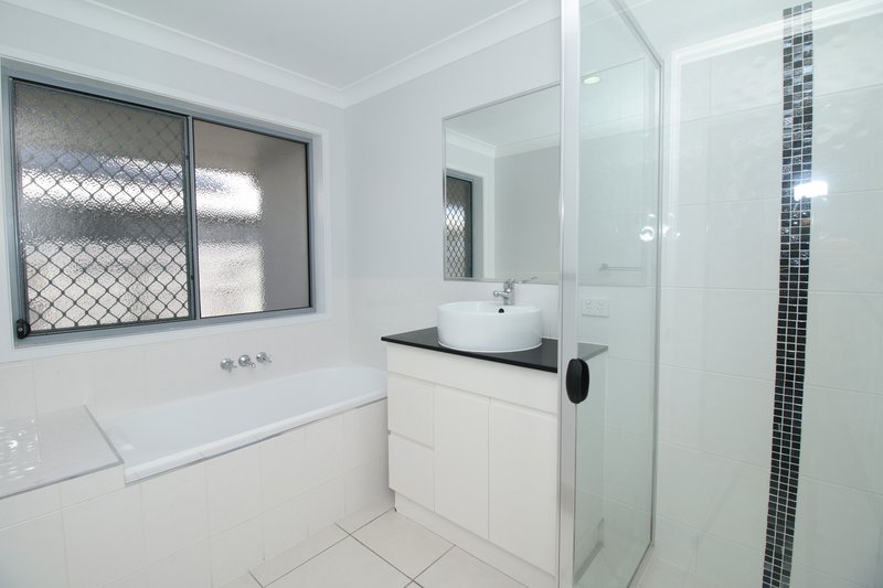 Photo - 77 Shoalmarra Drive, Mount Low QLD 4818 - Image 5