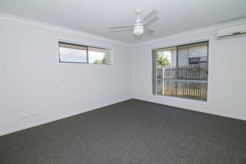 Photo - 77 Shoalmarra Drive, Mount Low QLD 4818 - Image 8