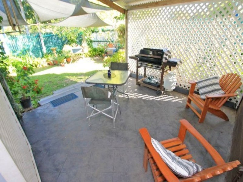 Photo - 77 Sutton Street, Barney Point QLD 4680 - Image 9