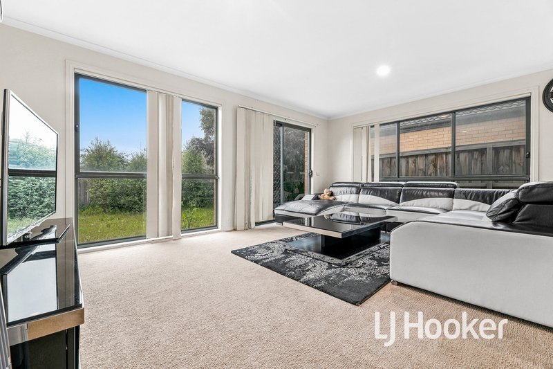 Photo - 7/7 Syme Road, Pakenham VIC 3810 - Image 4