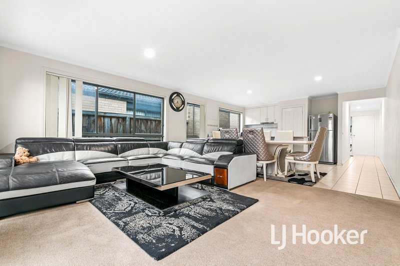 Photo - 7/7 Syme Road, Pakenham VIC 3810 - Image 5