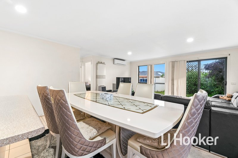 Photo - 7/7 Syme Road, Pakenham VIC 3810 - Image 6