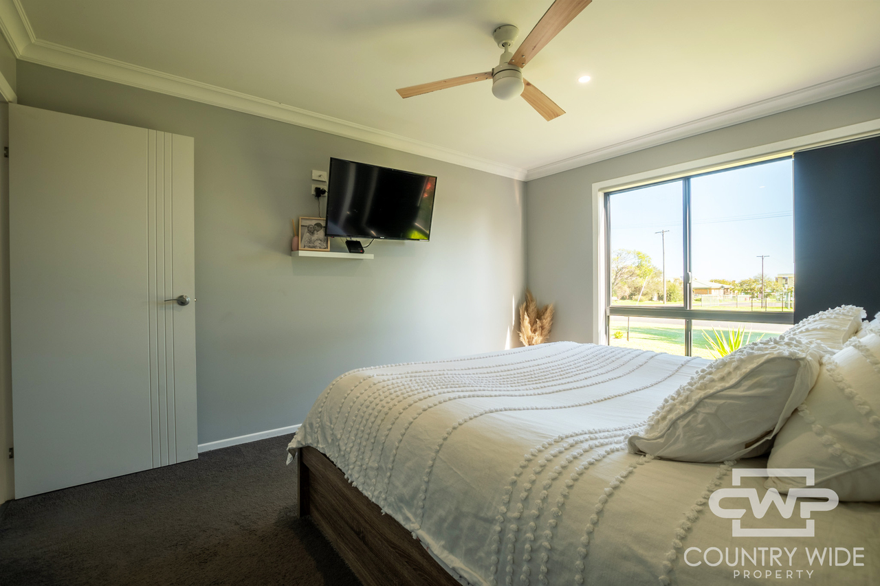 77 Taylor Street, Glen Innes, NSW 2370 - Image 7