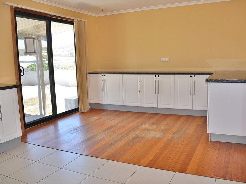 Photo - 77 Tottenham Court Road, Port Elliot SA 5212 - Image 5