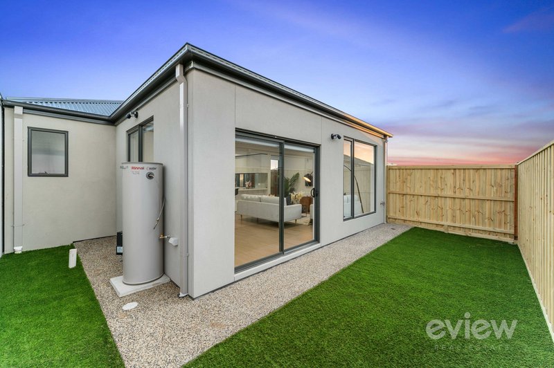 Photo - 77 Tulsi Avenue, Werribee VIC 3030 - Image 14