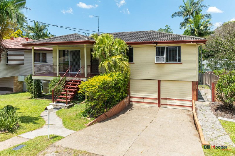 Photo - 77 Valentia Street, Mansfield QLD 4122 - Image 11
