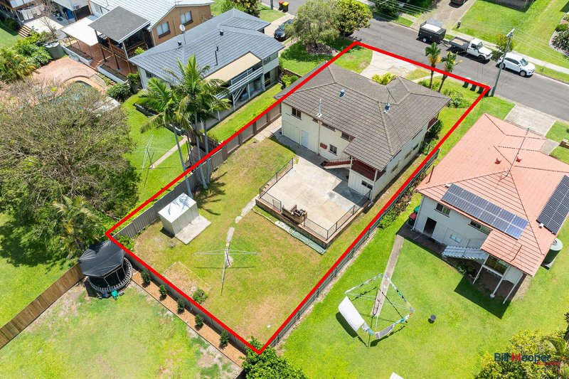 Photo - 77 Valentia Street, Mansfield QLD 4122 - Image 12