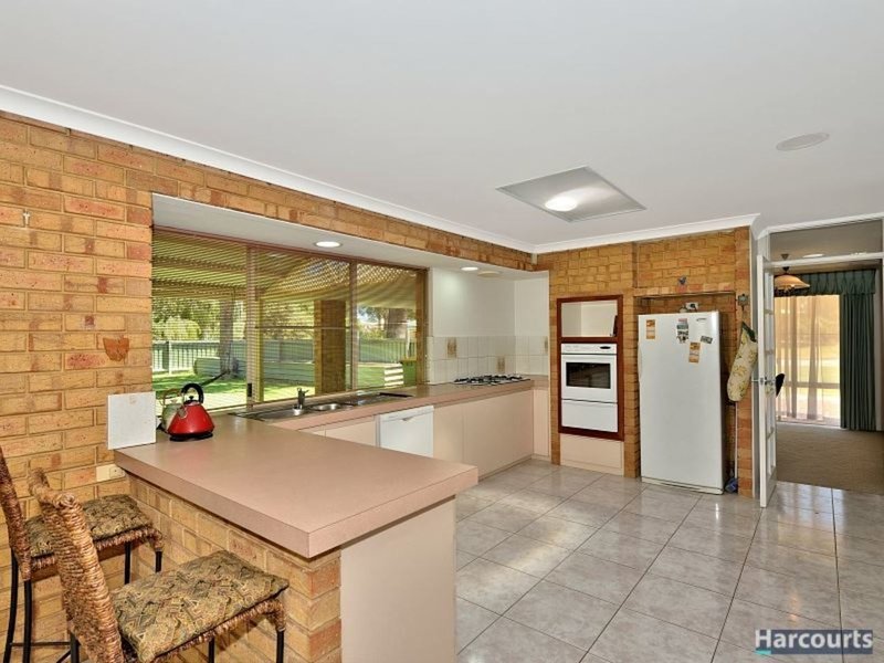 Photo - 77 Victoria Circle, Greenfields WA 6210 - Image 12