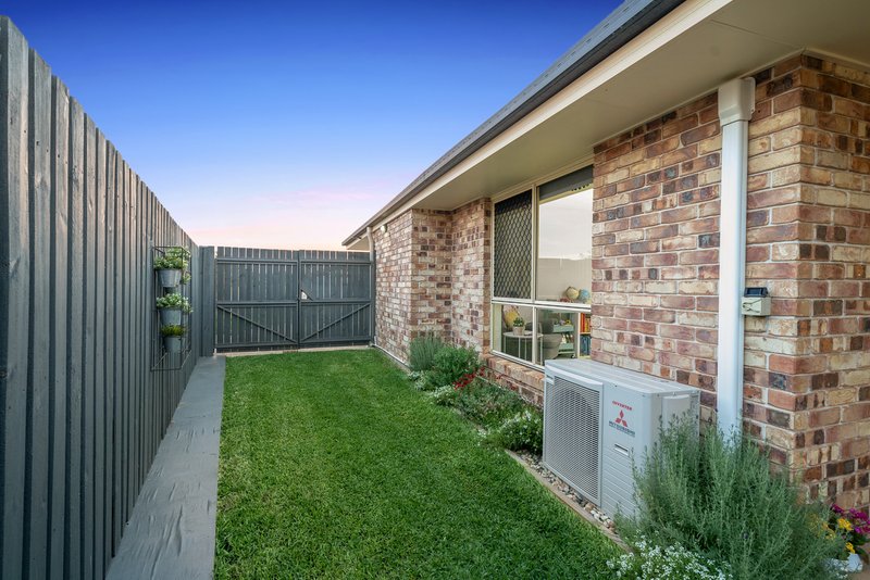 Photo - 77 Warrego Crescent, Murrumba Downs QLD 4503 - Image 17