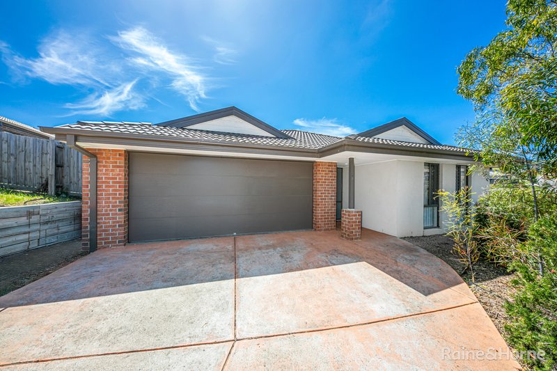 Photo - 77 Wedmore Crescent, Sunbury VIC 3429 - Image 11