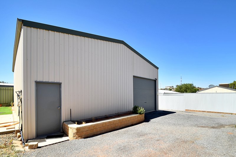 Photo - 77 Wyman Street, Broken Hill NSW 2880 - Image 14