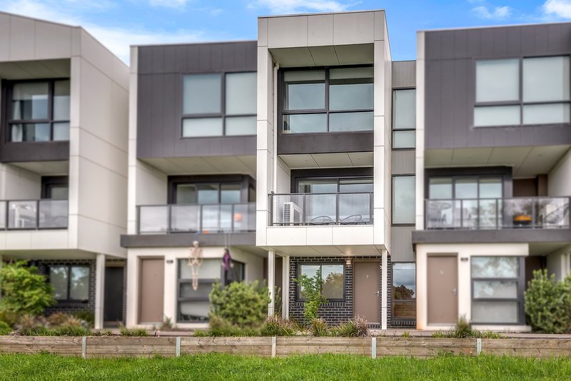 7/70 Hazel Glen Drive, Doreen VIC 3754