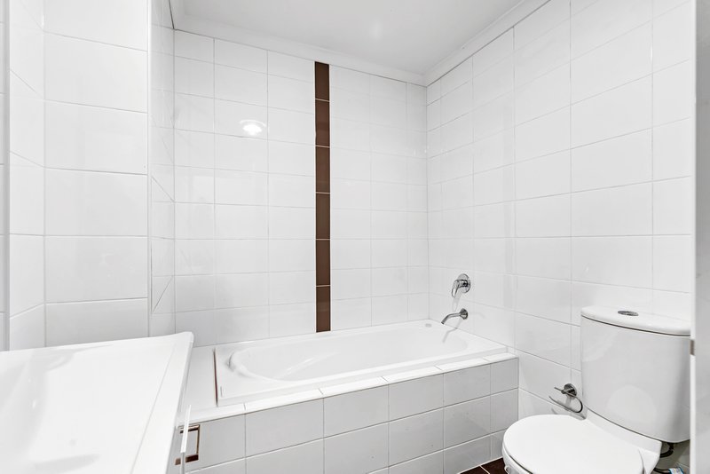 Photo - 77/13-19 Pastoral Circuit, Pemulwuy NSW 2145 - Image 5