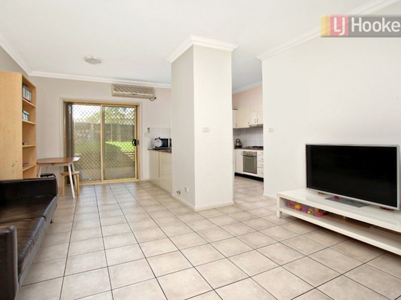 Photo - 77/17 Huntley Drive, Blacktown NSW 2148 - Image 2