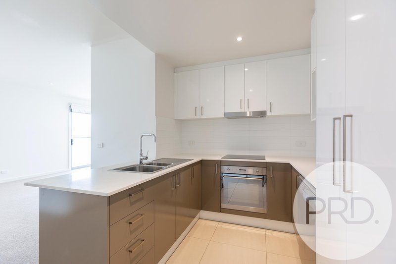 Photo - 77/227 Flemington Road, Franklin ACT 2913 - Image 4