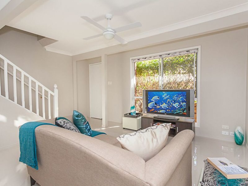 Photo - 77/3809 Pacific Highway, Tanah Merah QLD 4128 - Image 3